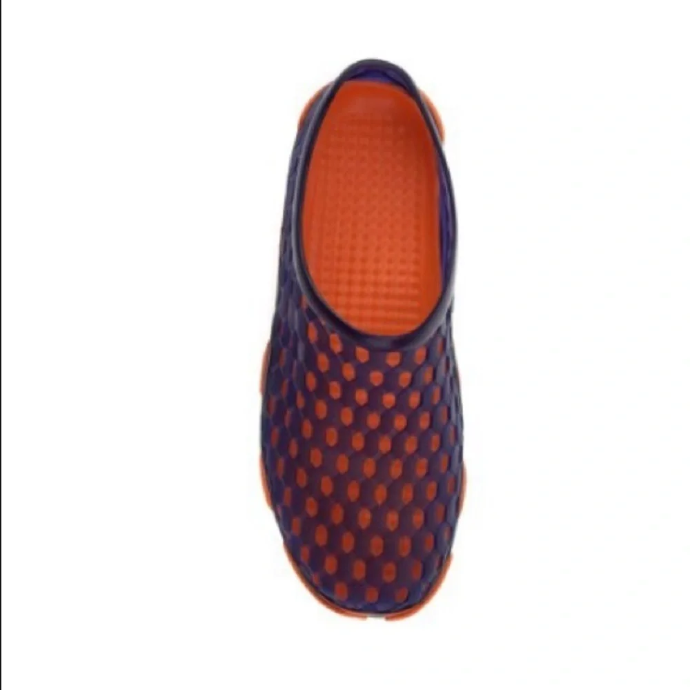 NWT Kids Caged Aqua Shoes Size Toddler 7/8